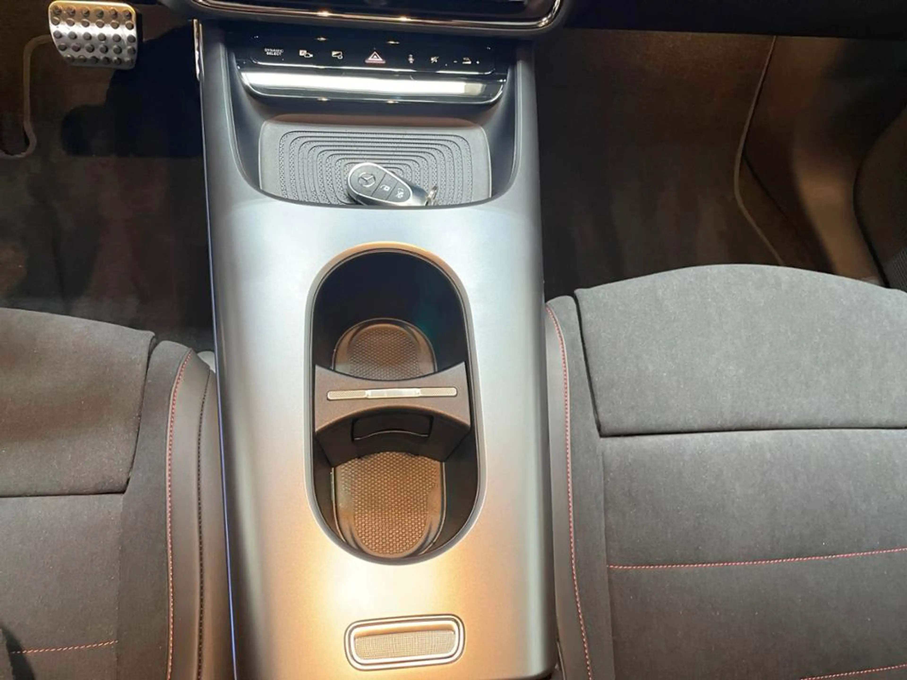 Mercedes-Benz CLA 220 4MATIC AMG+MBUX+Superscreen+Burm+MBeam — photo 15