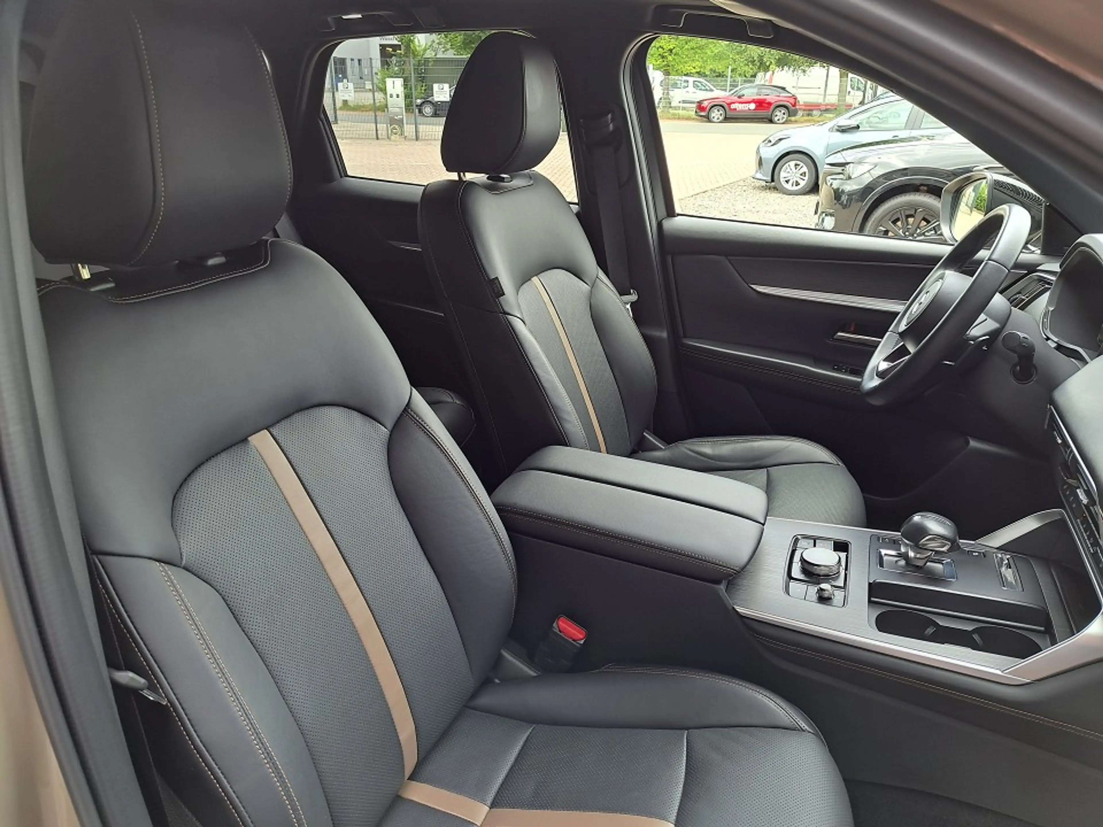 Mazda CX-60 2.5i Plugin Homura Plus Matrix; 360°; Panorama — photo 7
