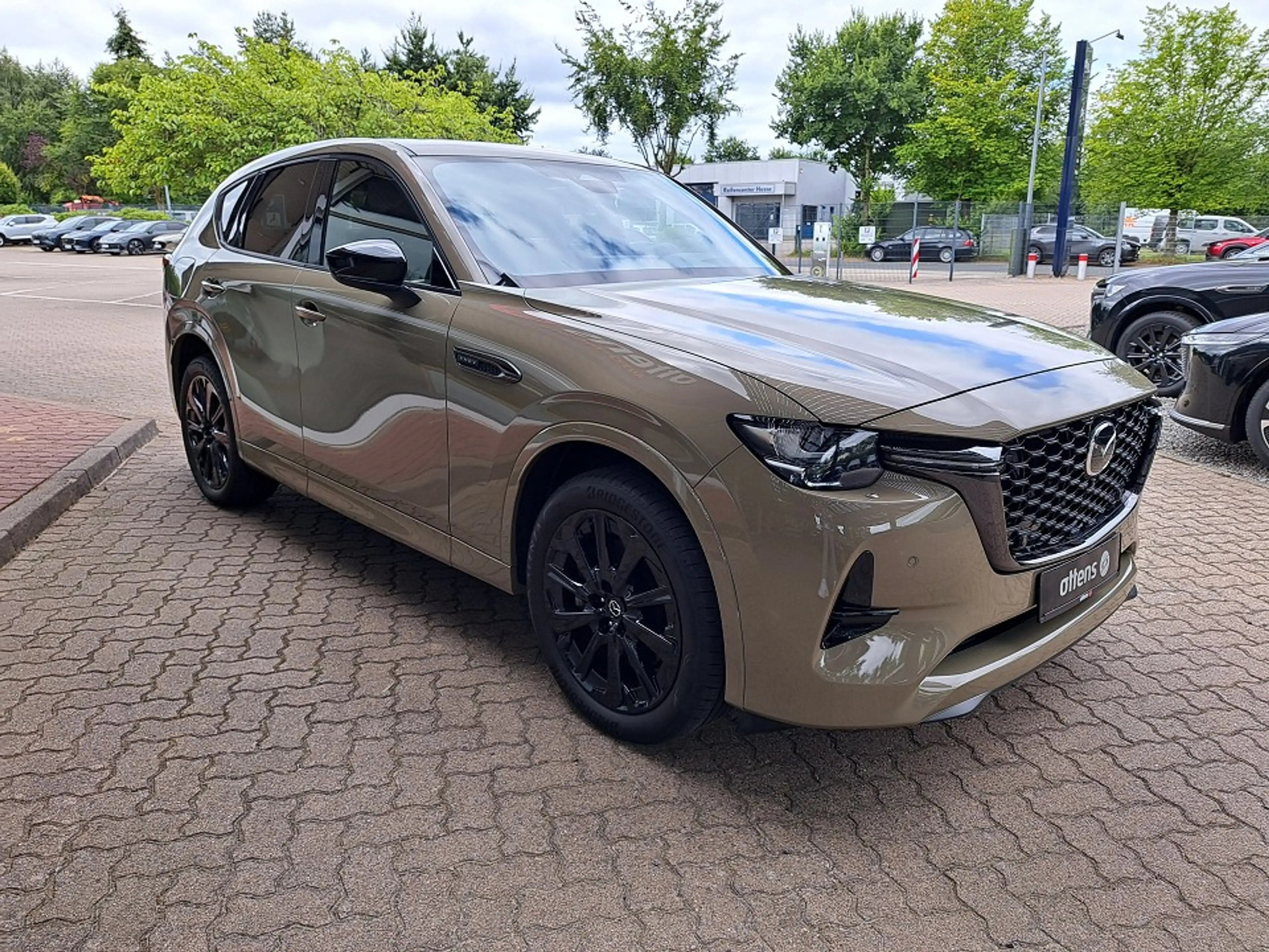 Mazda CX-60 2.5i Plugin Homura Plus Matrix; 360°; Panorama — photo 3