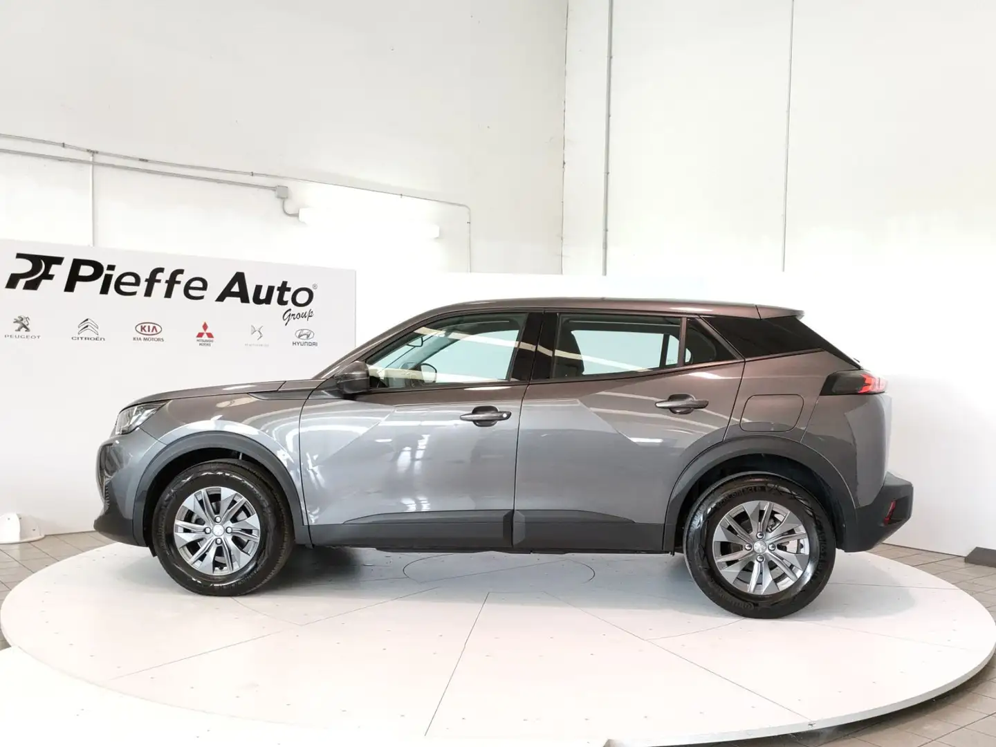 Peugeot 2008 2ª serie PureTech 100 S&S Active Pack Grau - 2