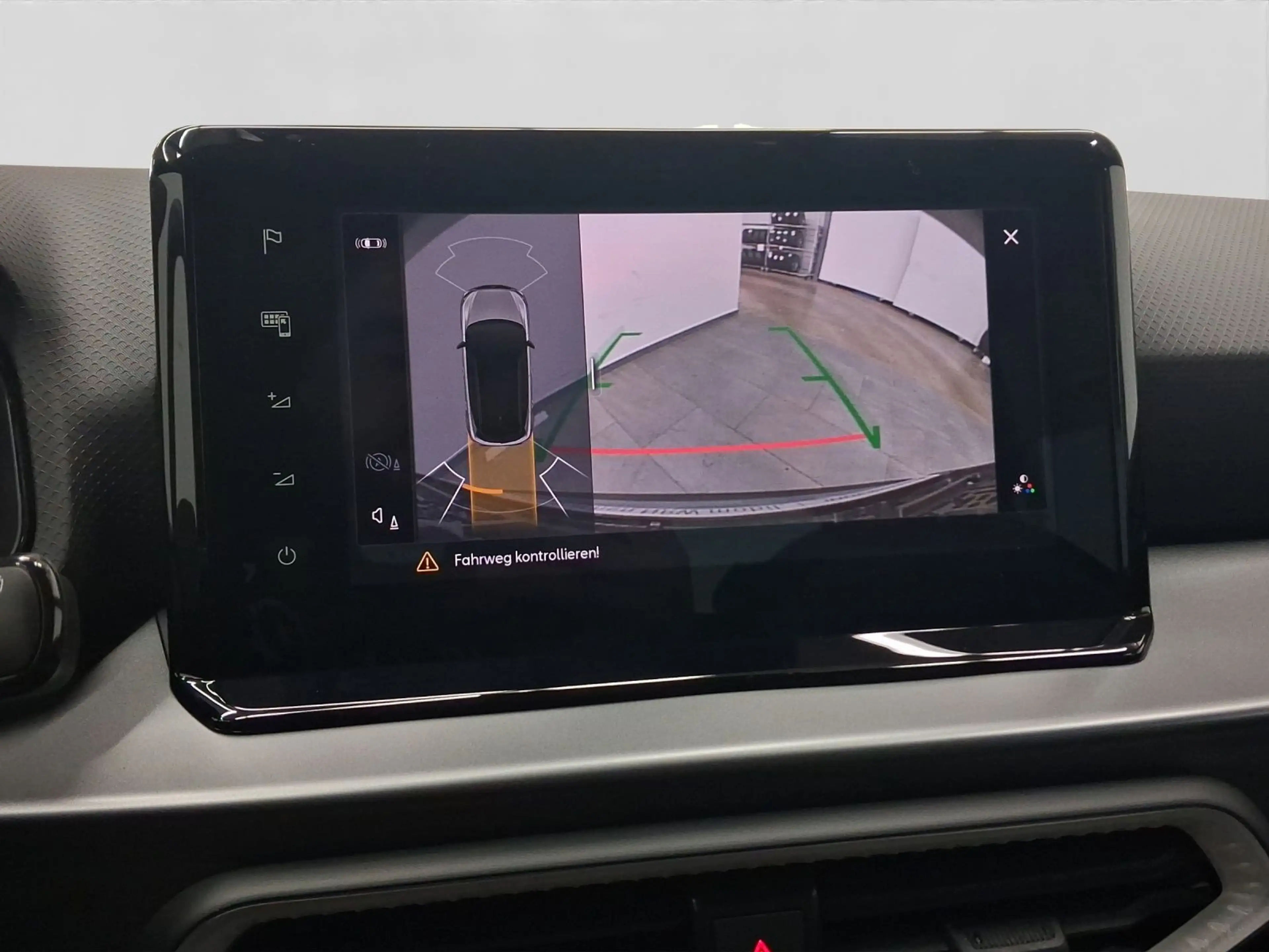 SEAT Arona 1.0 TSI DSG FR REAR VIEW NAVI CLIMA SITZHZ — photo 15