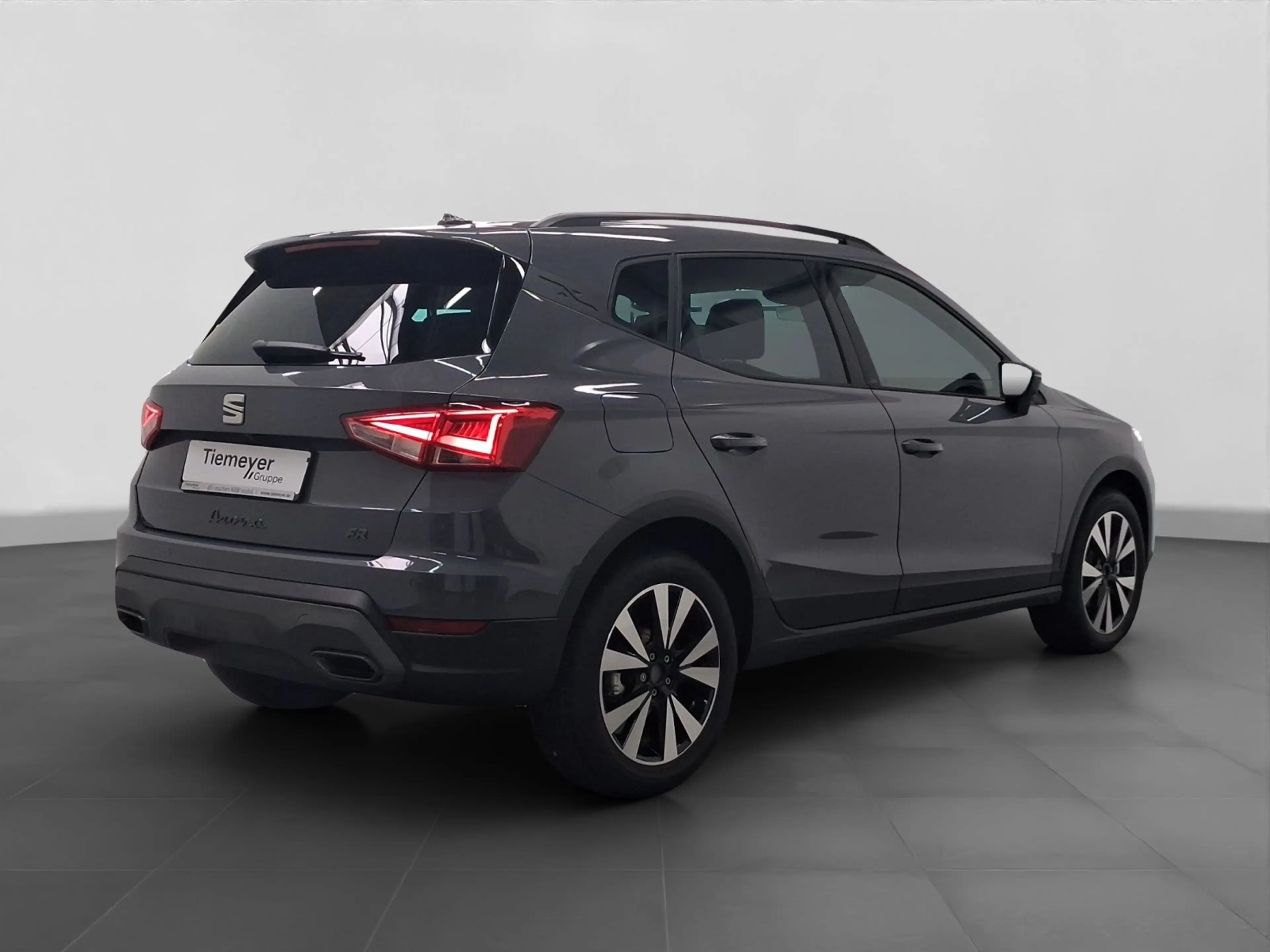 SEAT Arona 1.0 TSI DSG FR REAR VIEW NAVI CLIMA SITZHZ — photo 3