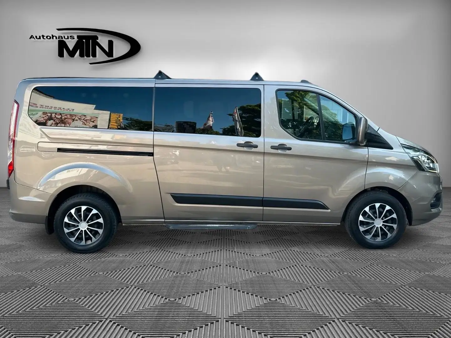 Ford Transit Custom L2 9.Sitzer Klima R.Kamera AHK Beige - 2