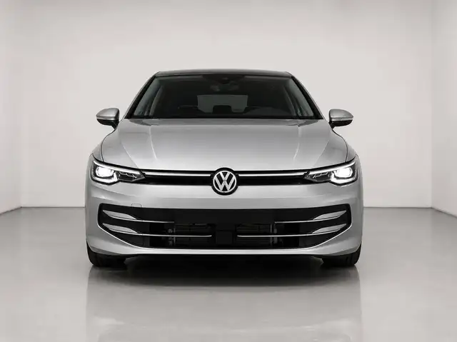 Volkswagen Golf view 3