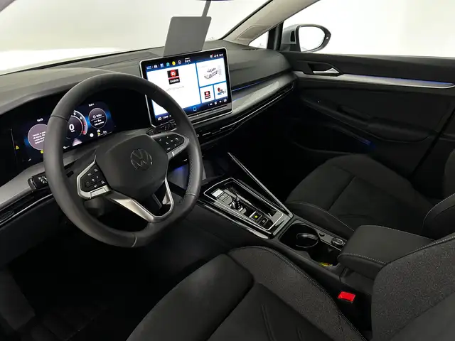 Volkswagen Golf view 9