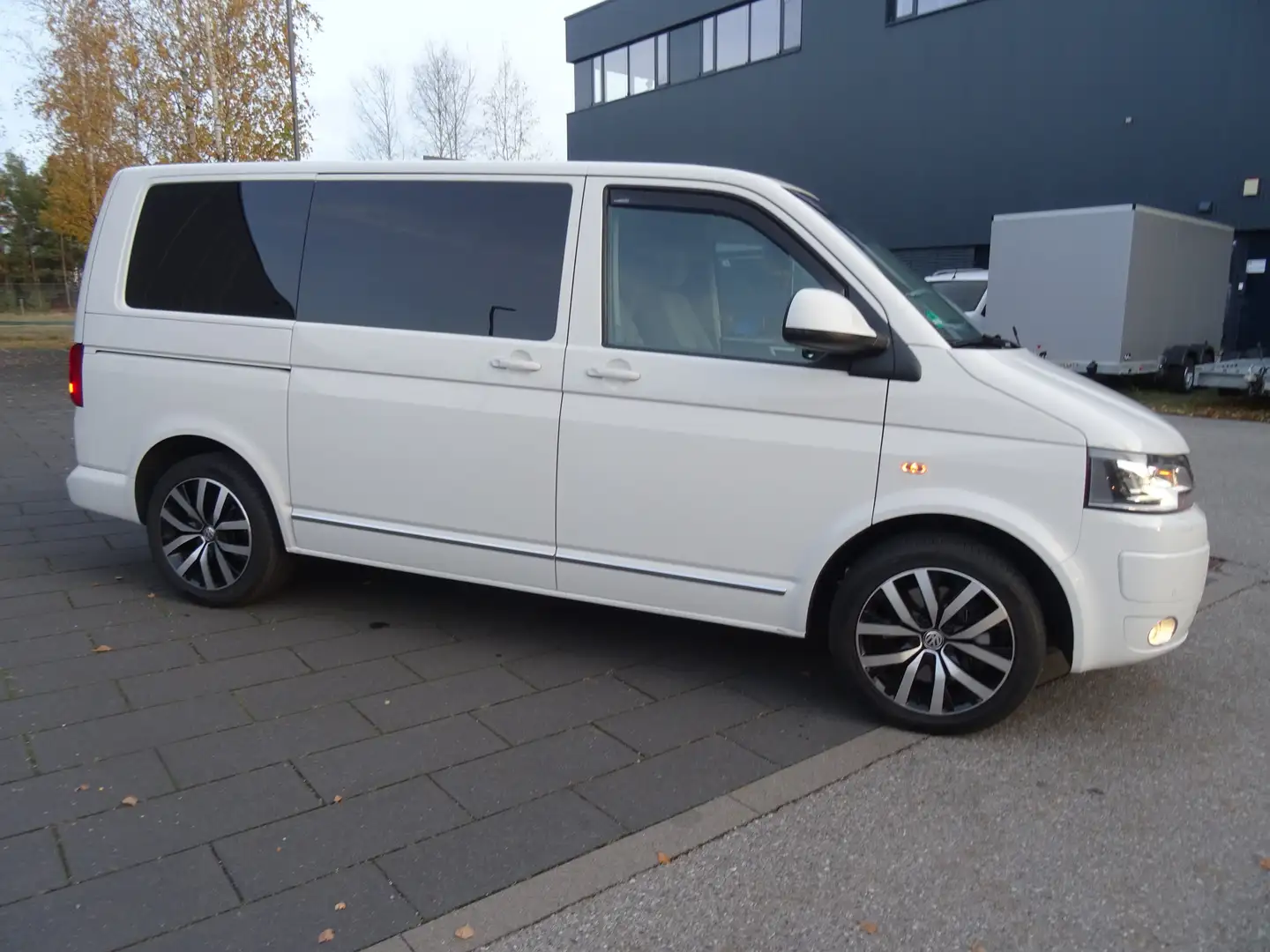 Volkswagen T5 Multivan Multivan Comfortline-7-Sitzer Weiß - 2