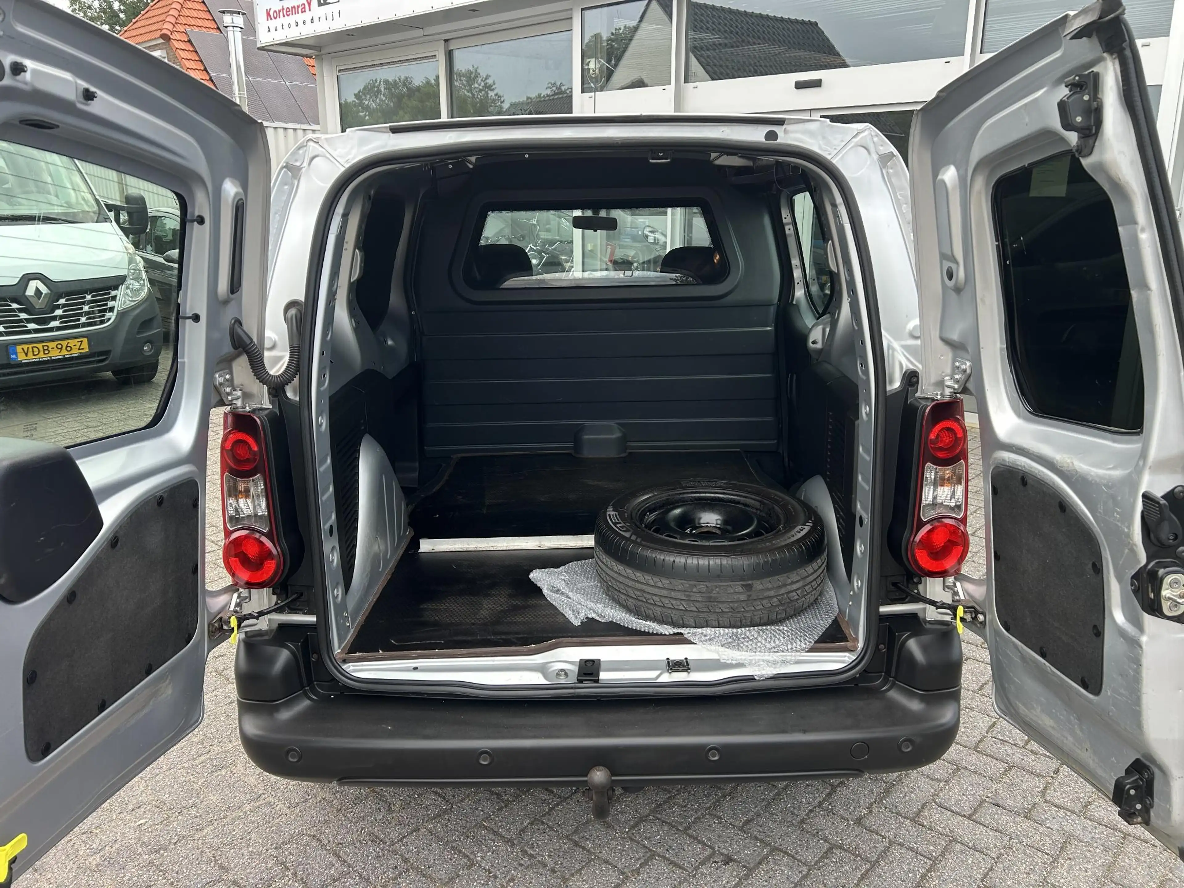 Peugeot Partner 122 1.6 VTi 98 L1 XR UNIEK 16700 KM/PARKEERSENSOR — photo 3