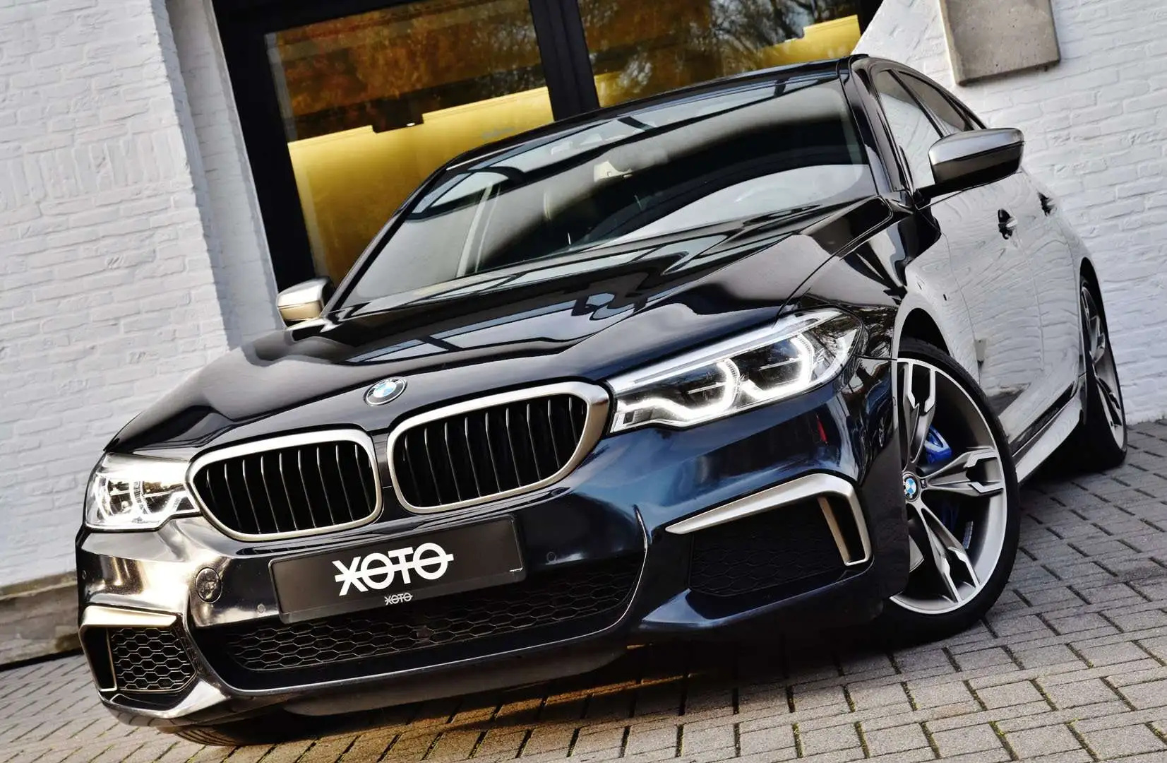 BMW 550 d AS XDRIVE ** NP: € 104.490 / TOP CONDITION * Noir - 1