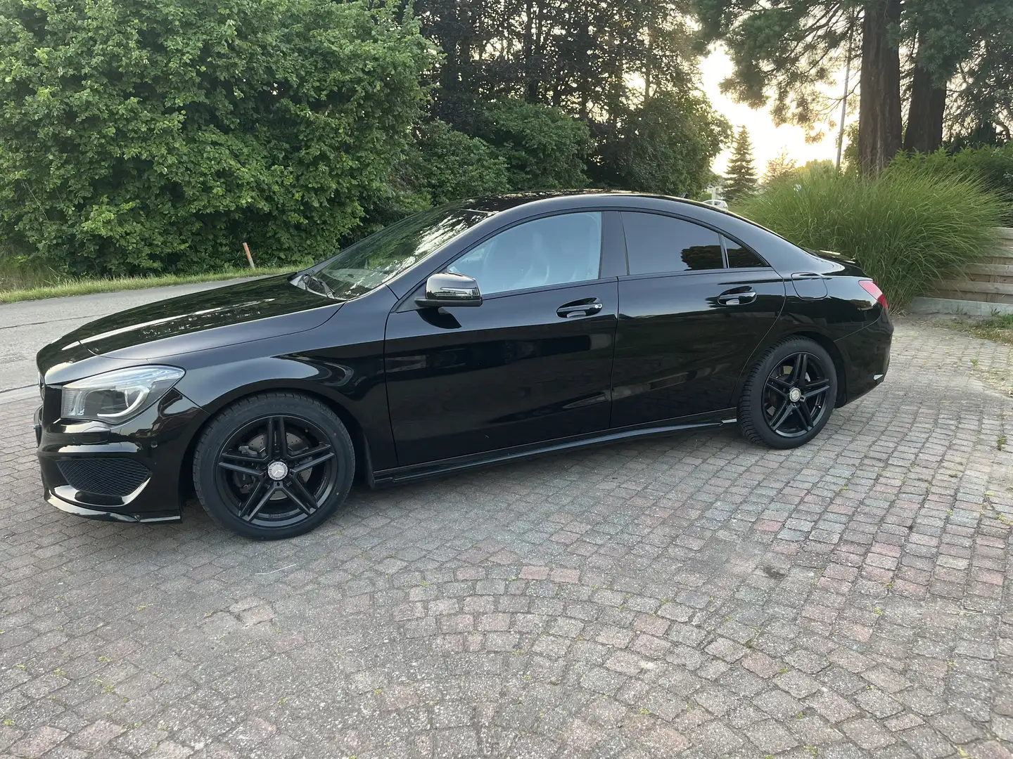 Mercedes-Benz CLA 200 CDI AMG Line - 1
