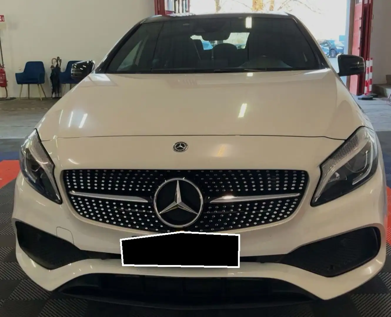 Mercedes-Benz A 200 A 200 d Premium AMG auto my16 TETTO PANORAMA Weiß - 2