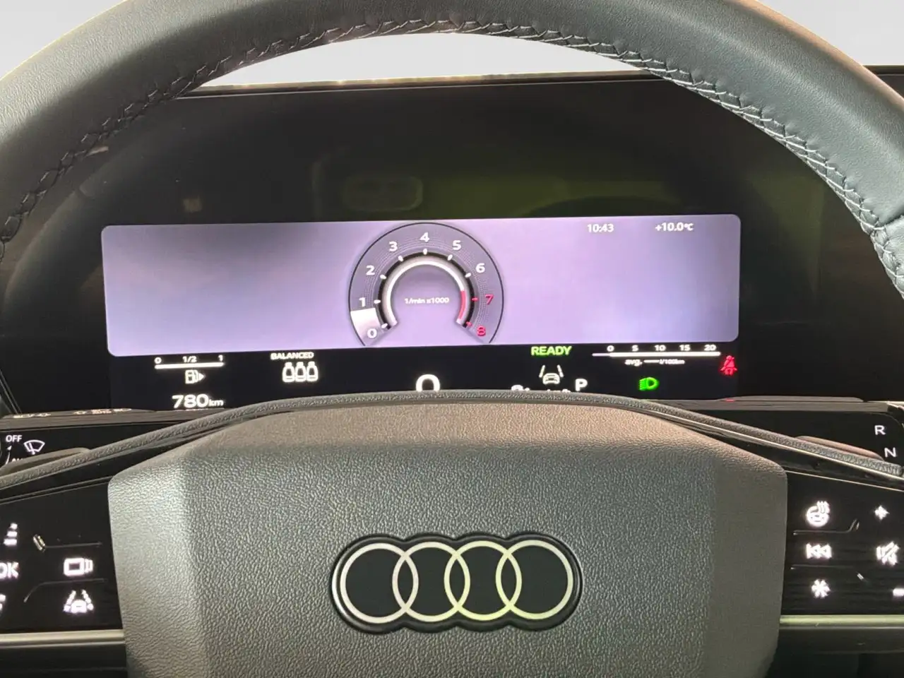 Audi Q3 снимка Audi Q3