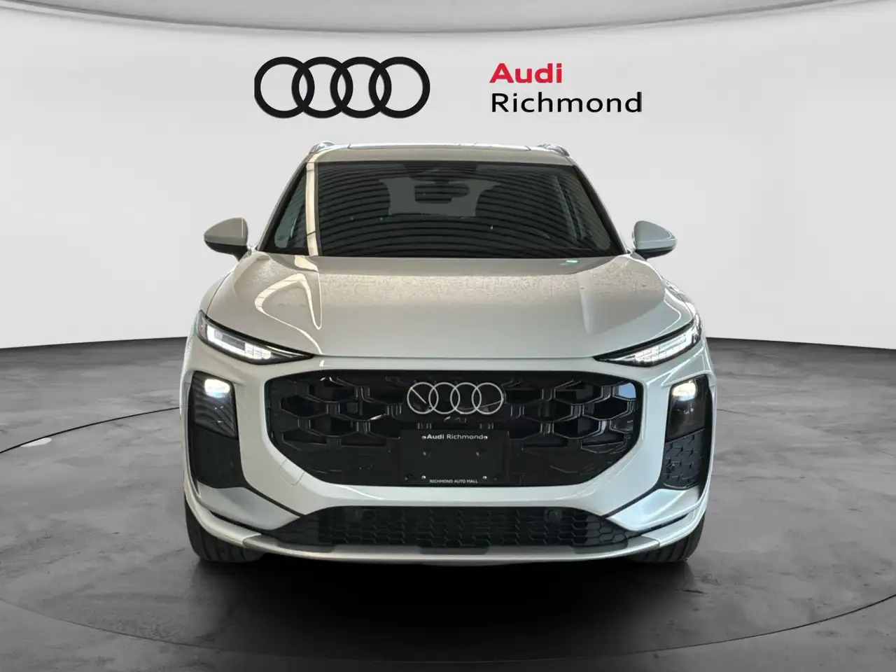 Audi Q3 снимка Audi Q3