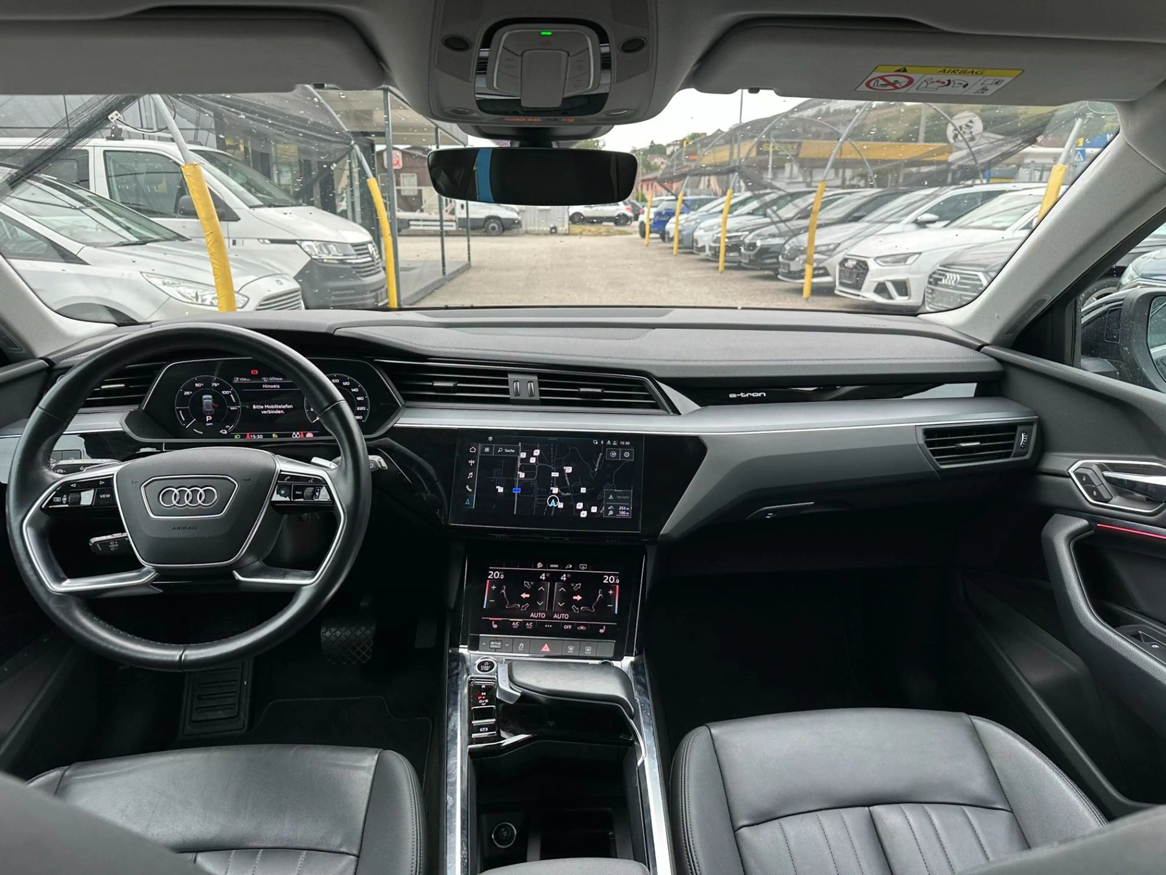 Audi e-tron 55 quattro 95kWh Leder-Matrix-Autopilot — photo 11