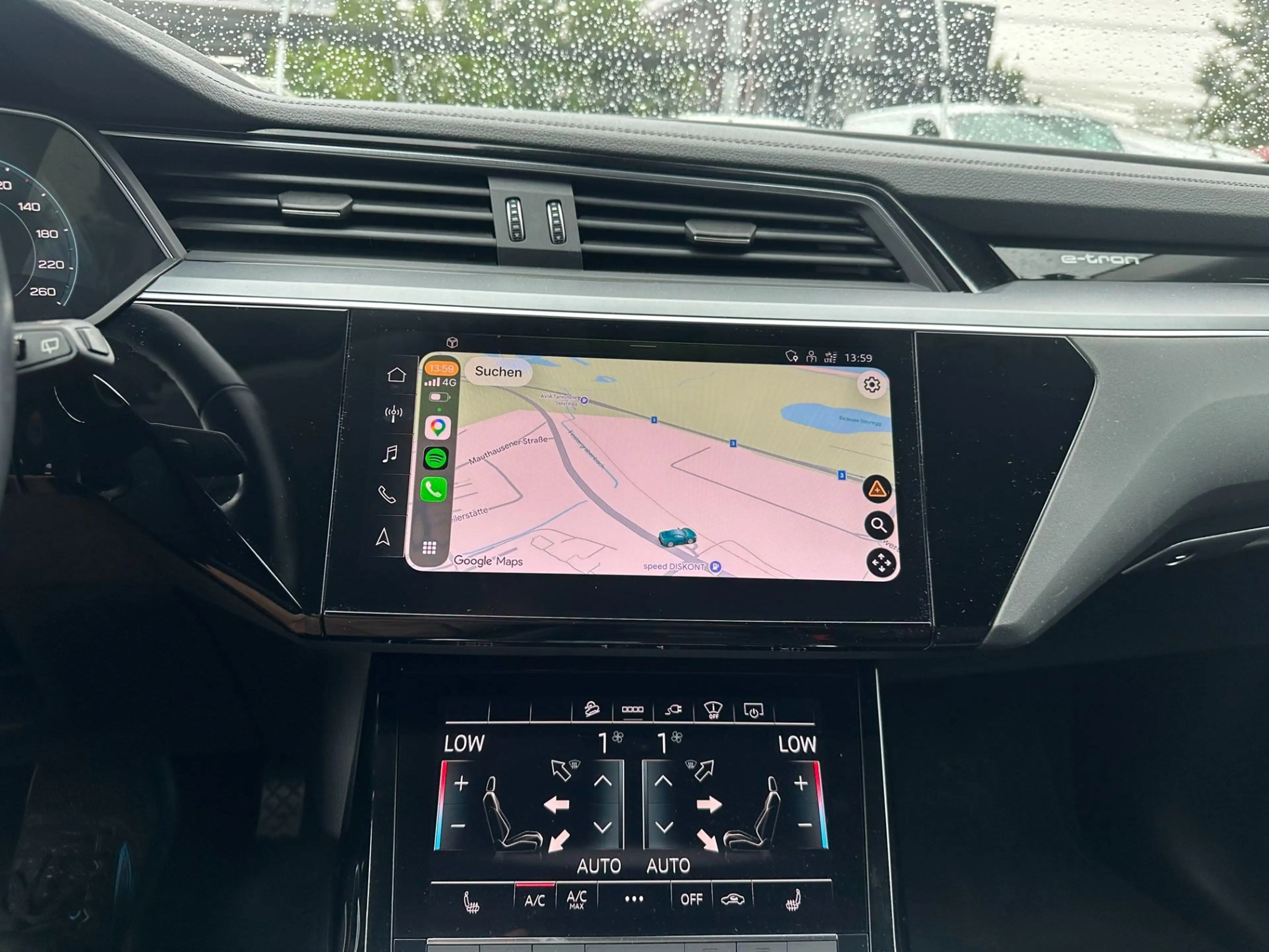 Audi e-tron 55 quattro 95kWh Leder-Matrix-Autopilot — photo 14