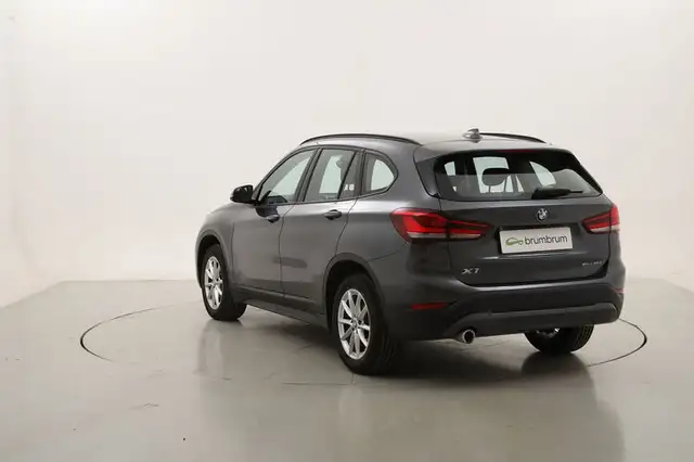 BMW X1 view 3