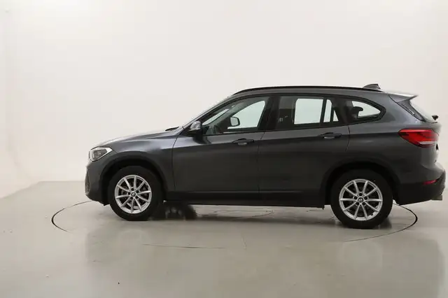 BMW X1 view 2