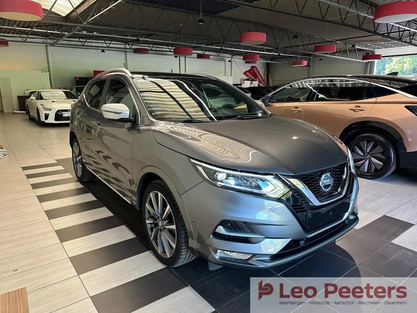 Nissan Qashqai Tekna Plus 1.3 Benzine Manueel/Winterset/Full Opt Grigio - 2