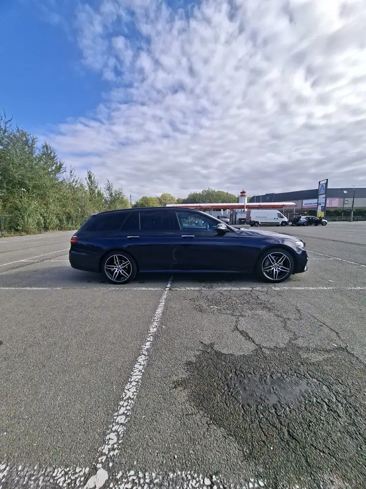 Mercedes-Benz E 220