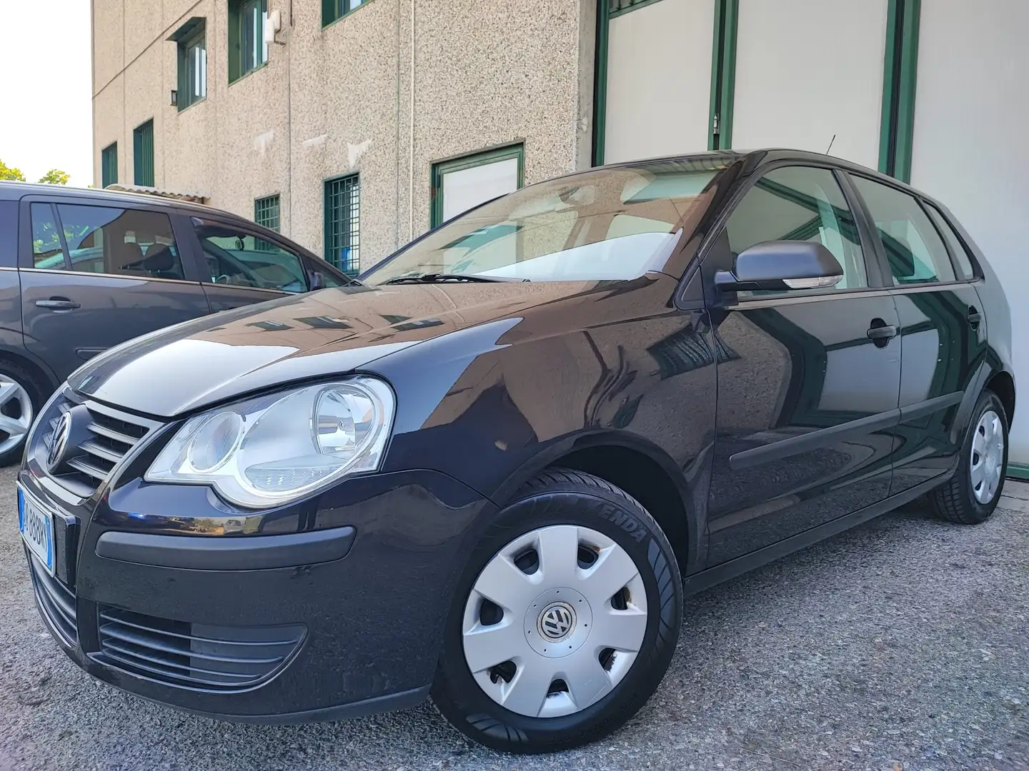 Volkswagen Polo 1.2 BENZINA NEOPATENTATI 5 PORTE POCHI KM 2005 Noir - 1