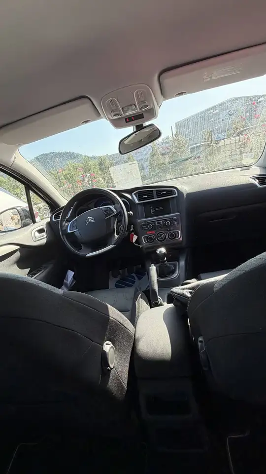 Citroen C4 Berline — photo 3