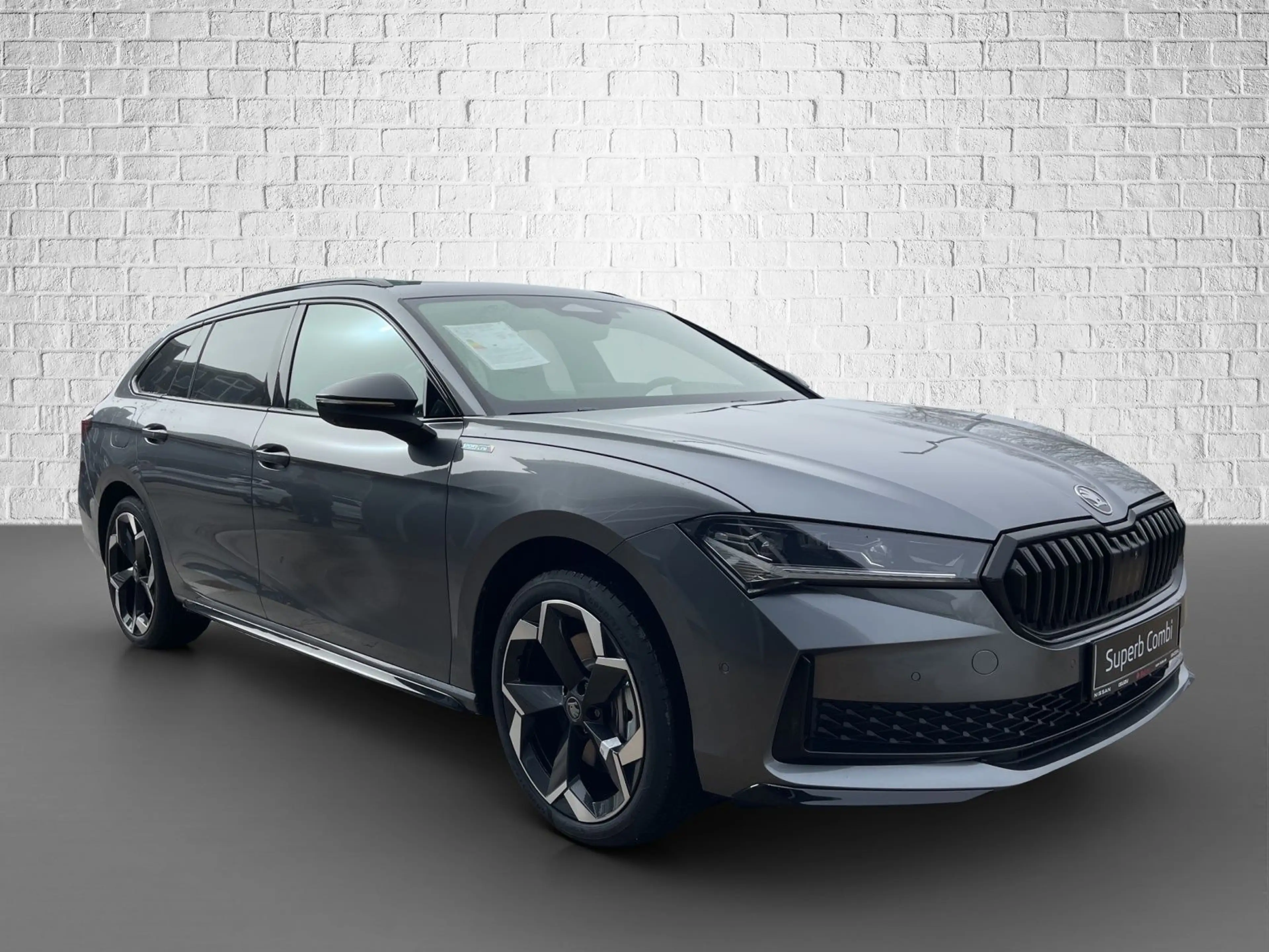 Skoda Superb Combi 2,0 TDI DSG 4x4 - Sportline — photo 7