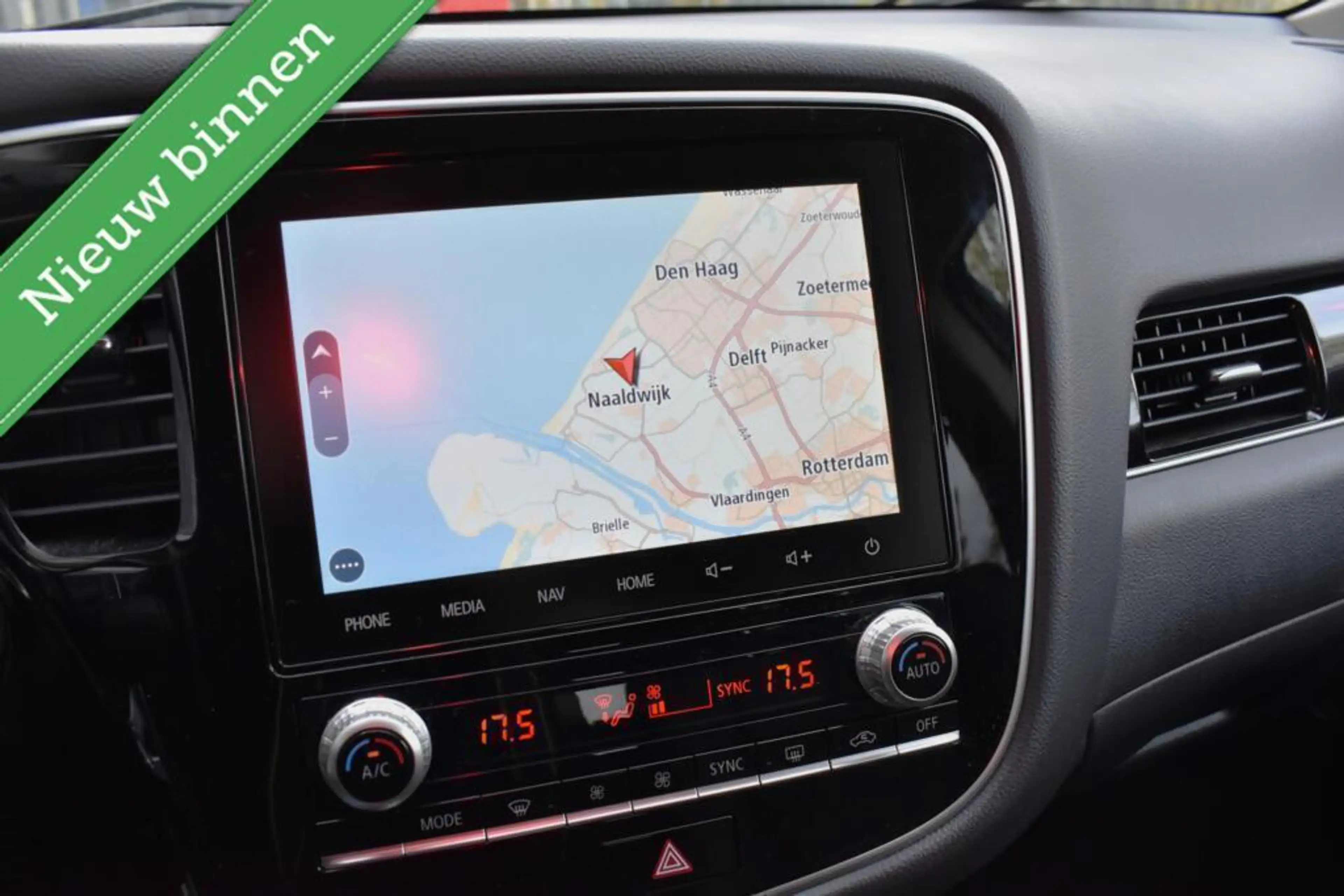Mitsubishi Outlander 2.4 PHEV Diamand Edition 360º CAMERA/LEDER VOL!/TR — photo 11