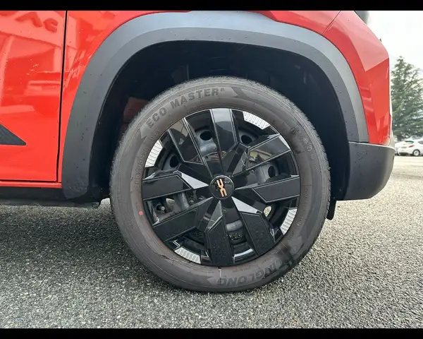 Dacia Spring view 12