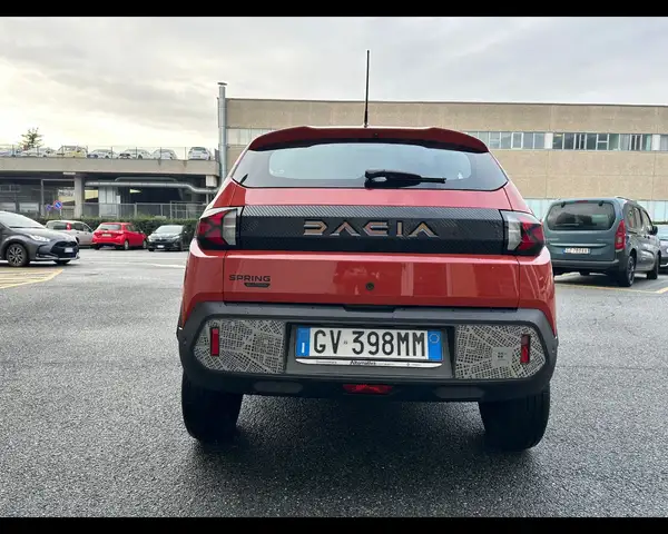 Dacia Spring view 8