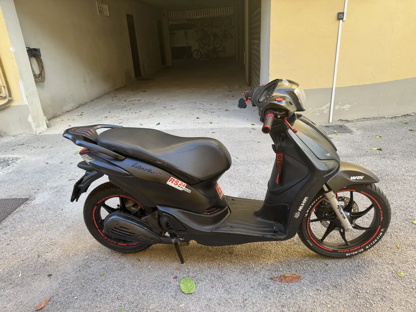 Piaggio Liberty 50 S Schwarz - 2