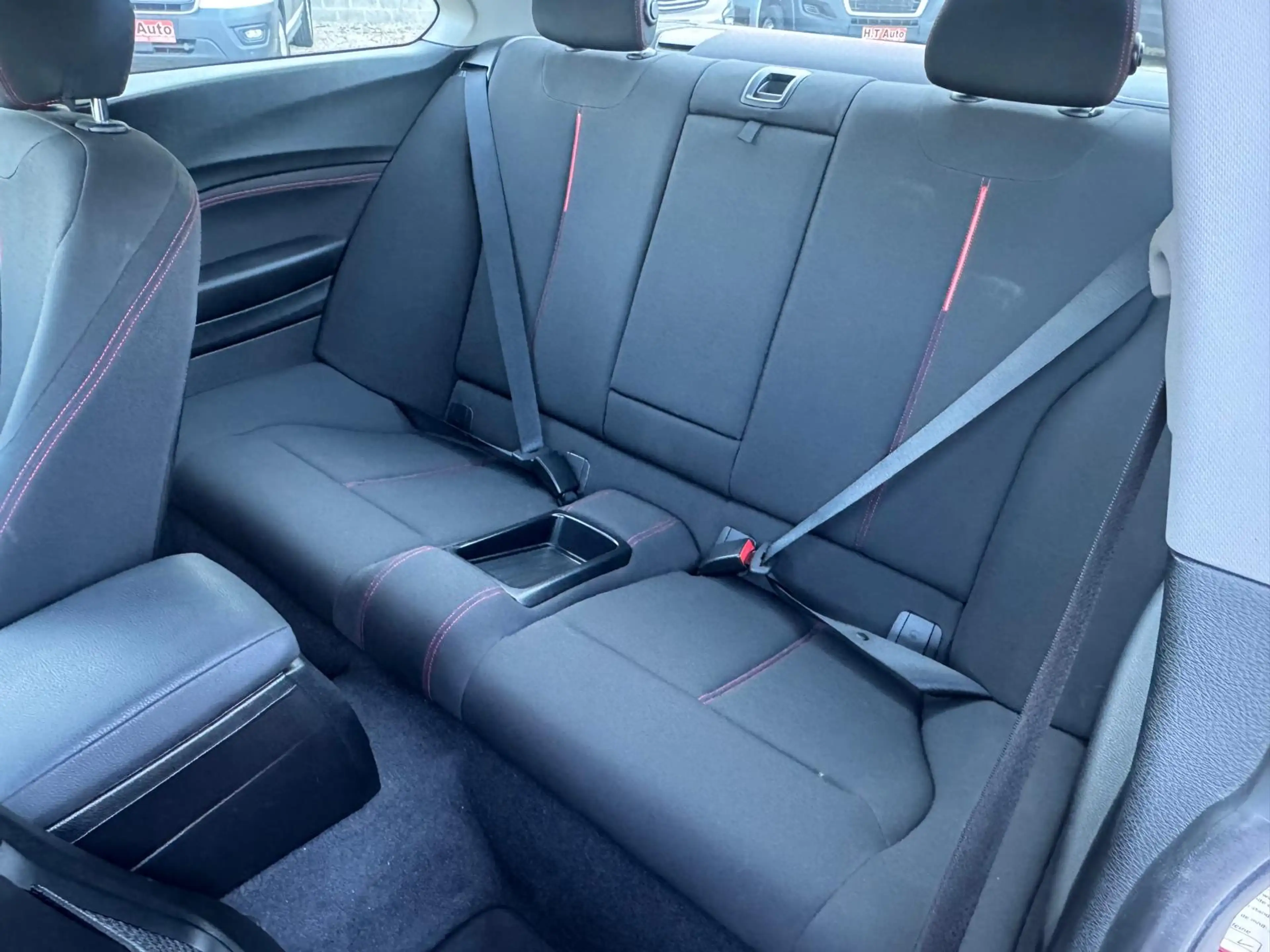 BMW 218 D Coupé/Etat neuf/Sport Line/Euro6b/Gps/Garantie — photo 9