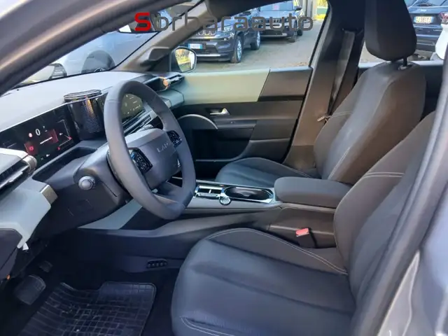 Lancia Ypsilon view 12