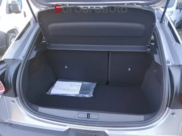Lancia Ypsilon view 11