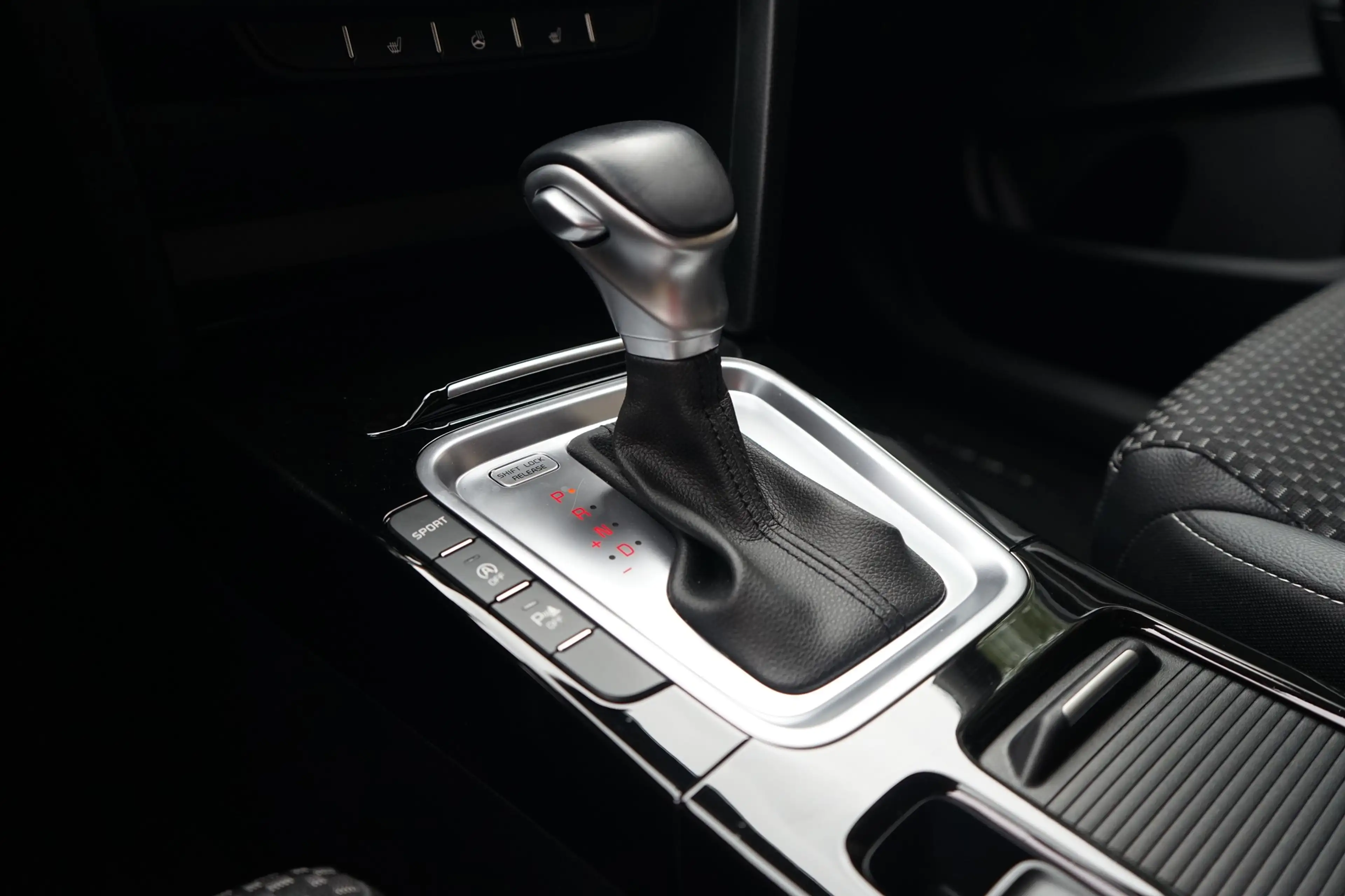 Kia XCeed 1.4 T-GDI Aut. Vision LED Navi Kamera DAB — photo 13
