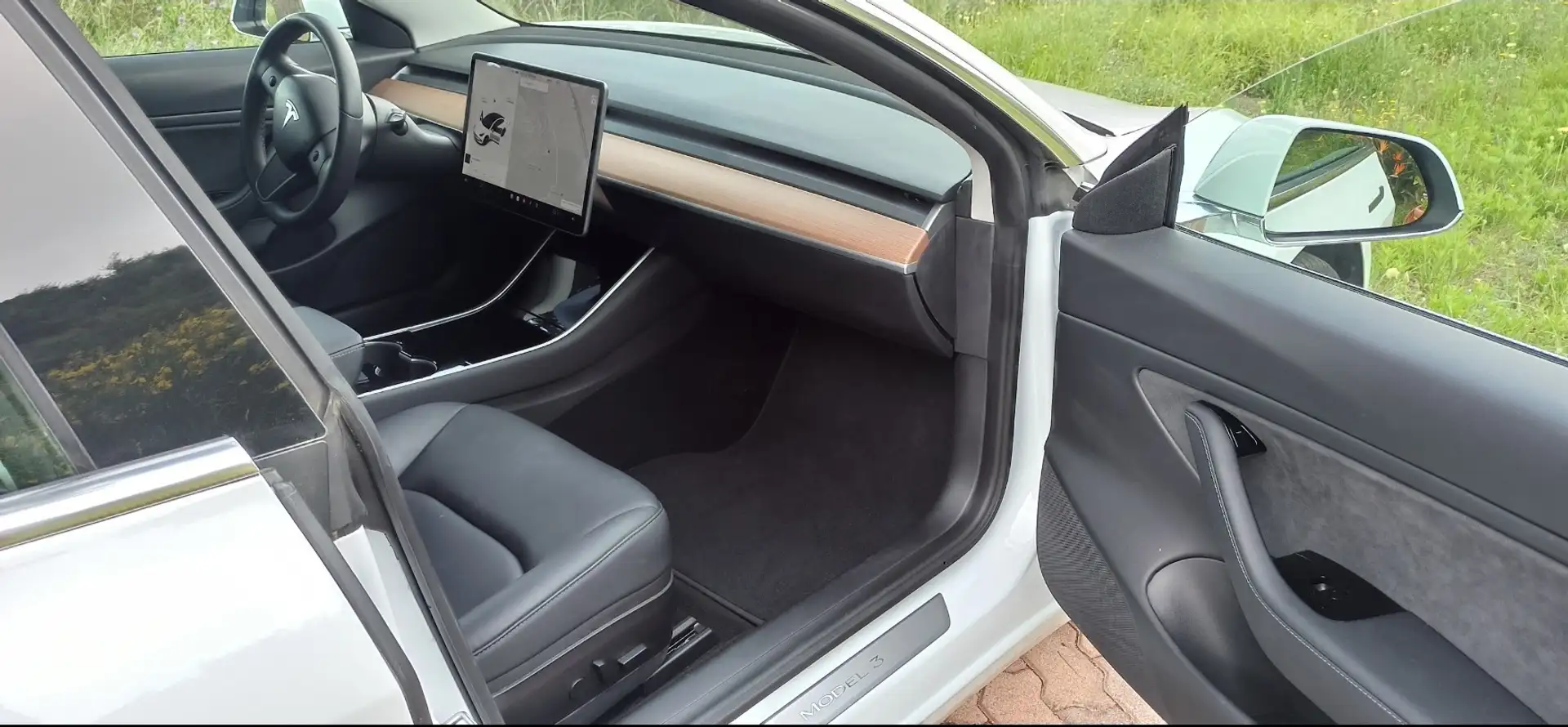 Tesla Model 3 Dual Motor Long Range AWD  Acceleration Boost - 2