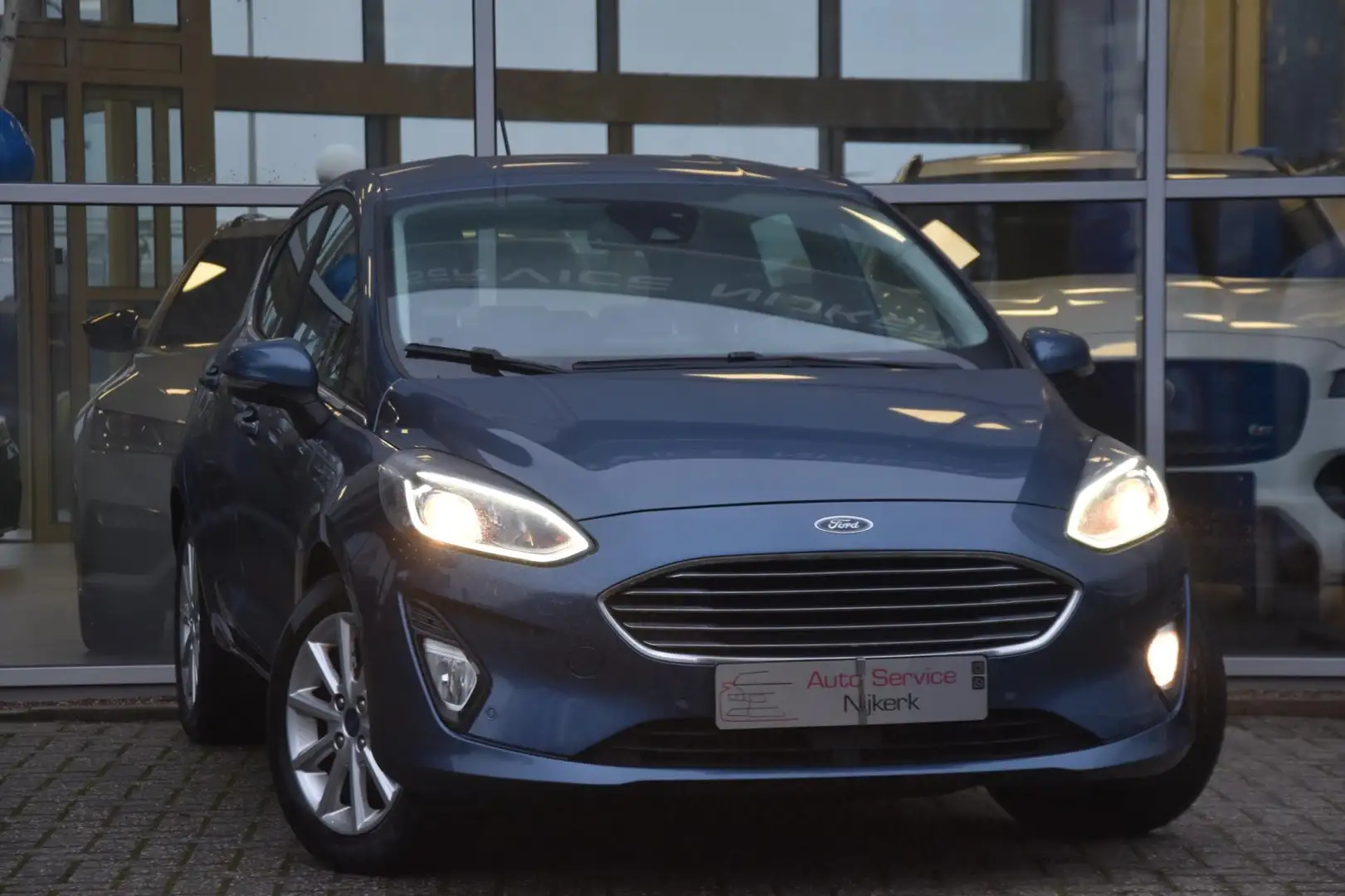 Ford Fiesta 1.0 EcoBoost Titanium Airco Nav. Stoelverwarming 1 Blauw - 1