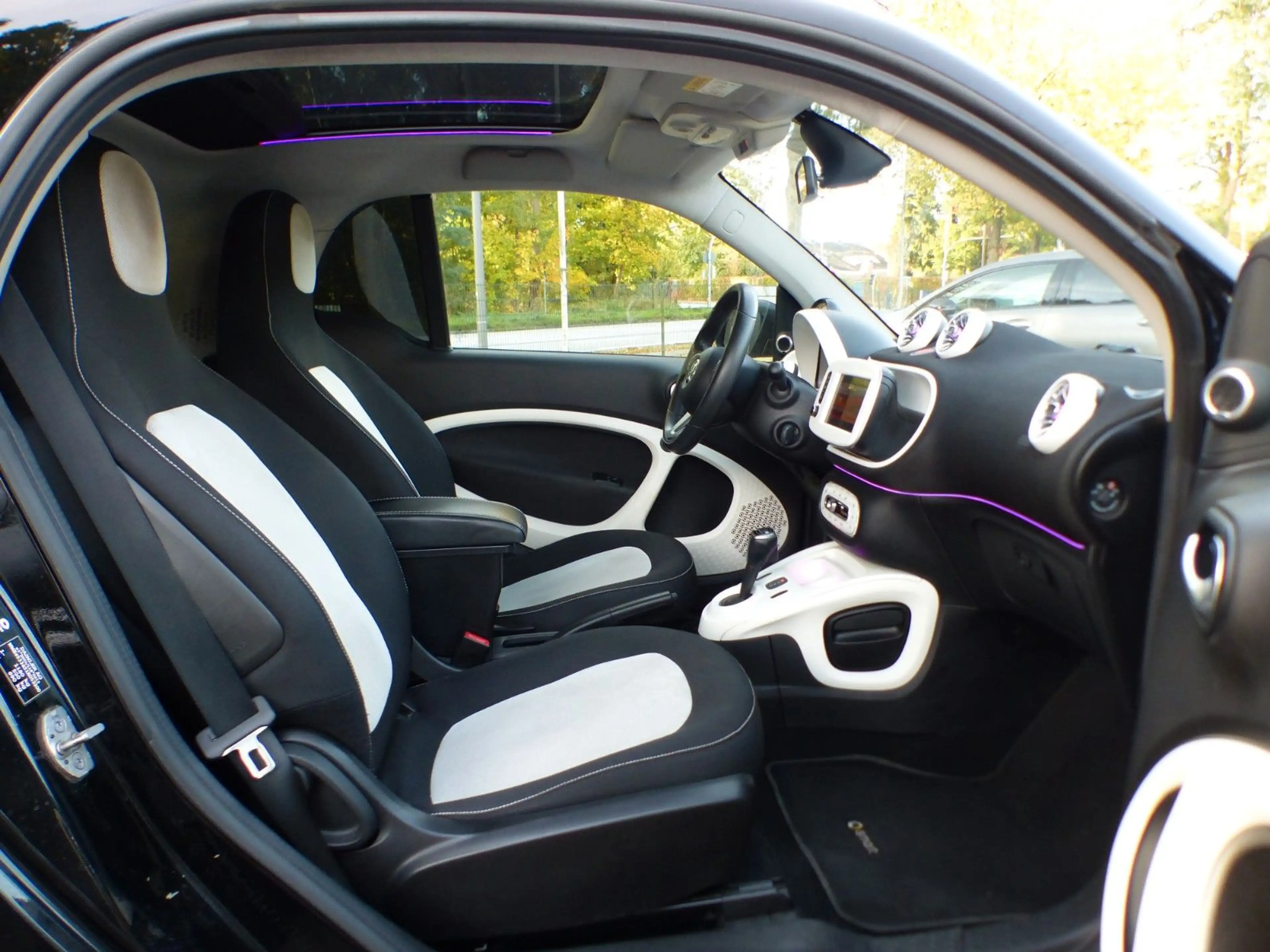 smart forTwo Fortwo 1.0 Passion Panorama Navi Brabus Klima 8f — photo 10
