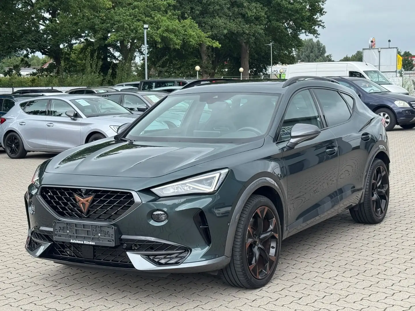 CUPRA Formentor VZ e-Hybrid °Panorama°360°19°ACC° Verde - 2