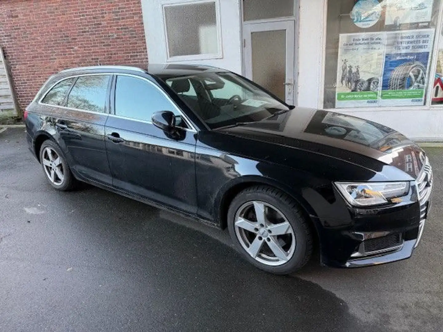 Audi A4 35 2.0 TFSI Avant "Sport" -NAVI-XENON-ALU-PDC Schwarz - 1