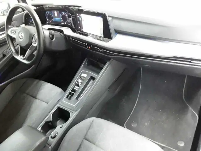 Volkswagen Golf view 9