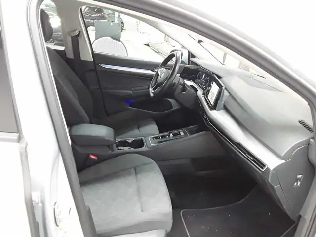 Volkswagen Golf view 8