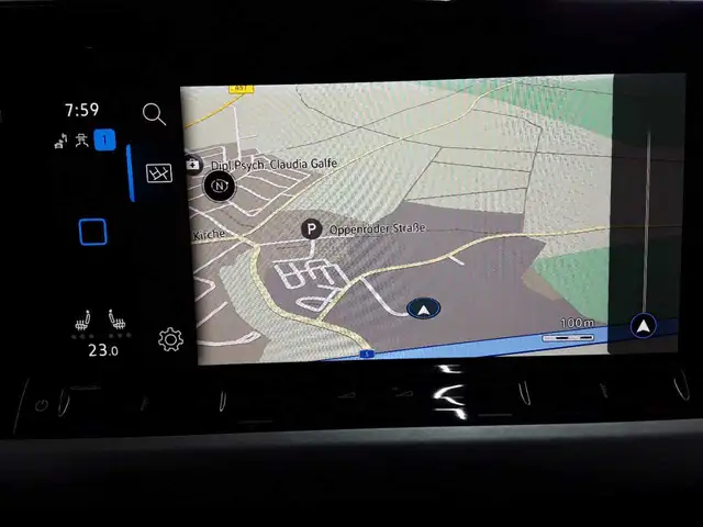 Volkswagen Golf view 12