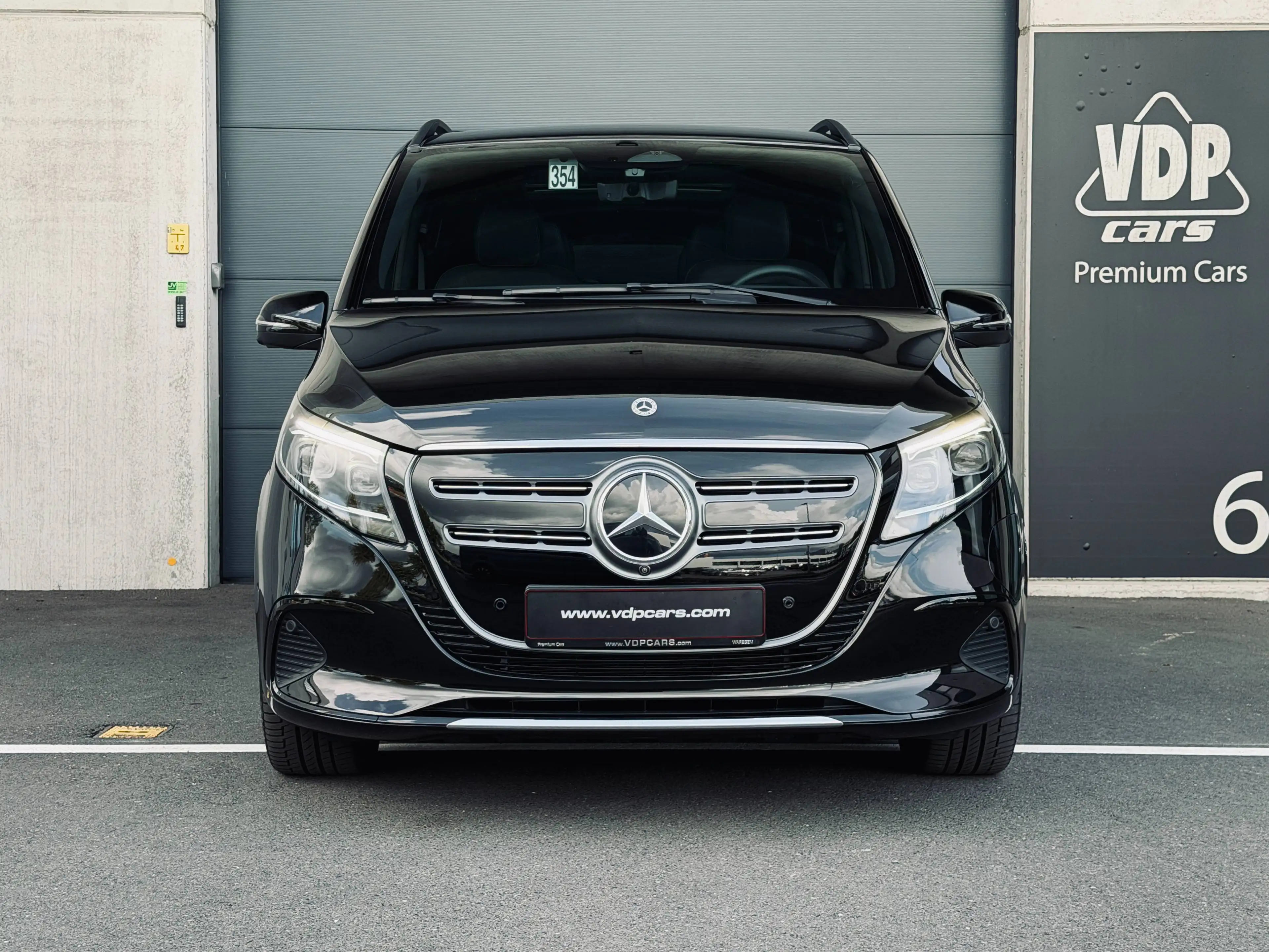 Mercedes-Benz EQV 300 FACELIFT AIRMATIC LEDER 360 PANORAMA 110KW DC — photo 2