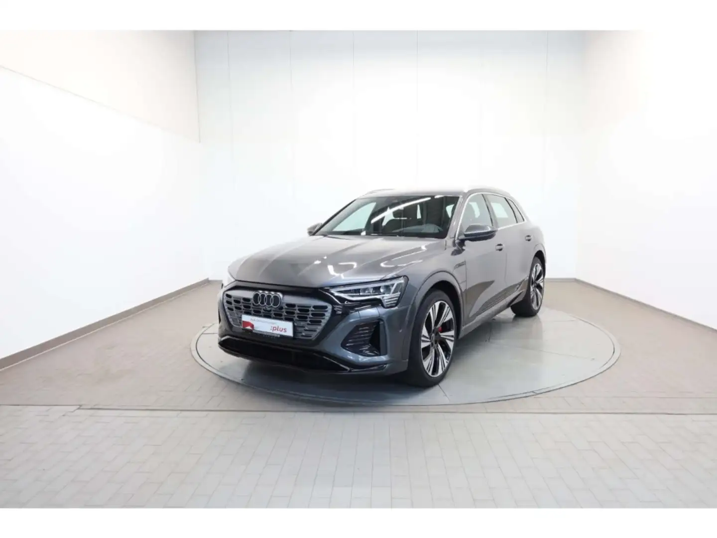 Audi Q8 e-tron 55 quattro S line Matrix/22''/360/HUD Grau - 2