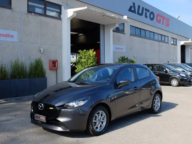 Mazda 2 2 1.5 m-hybrid Centre-Line navi 90cv