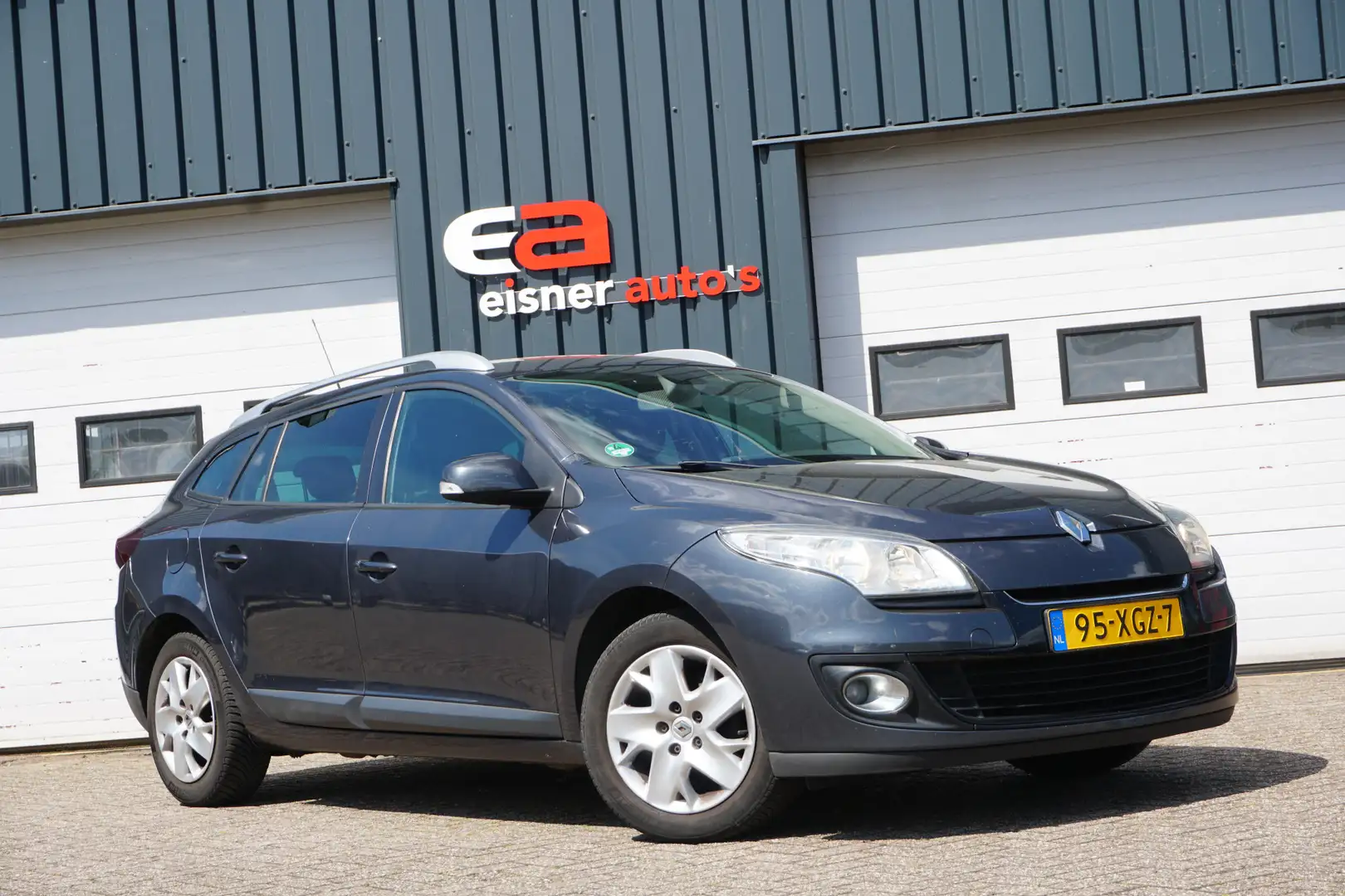 Renault Megane Estate 1.5 dCi Expression | NAVI | ECC |  CRUISE | Gris - 2