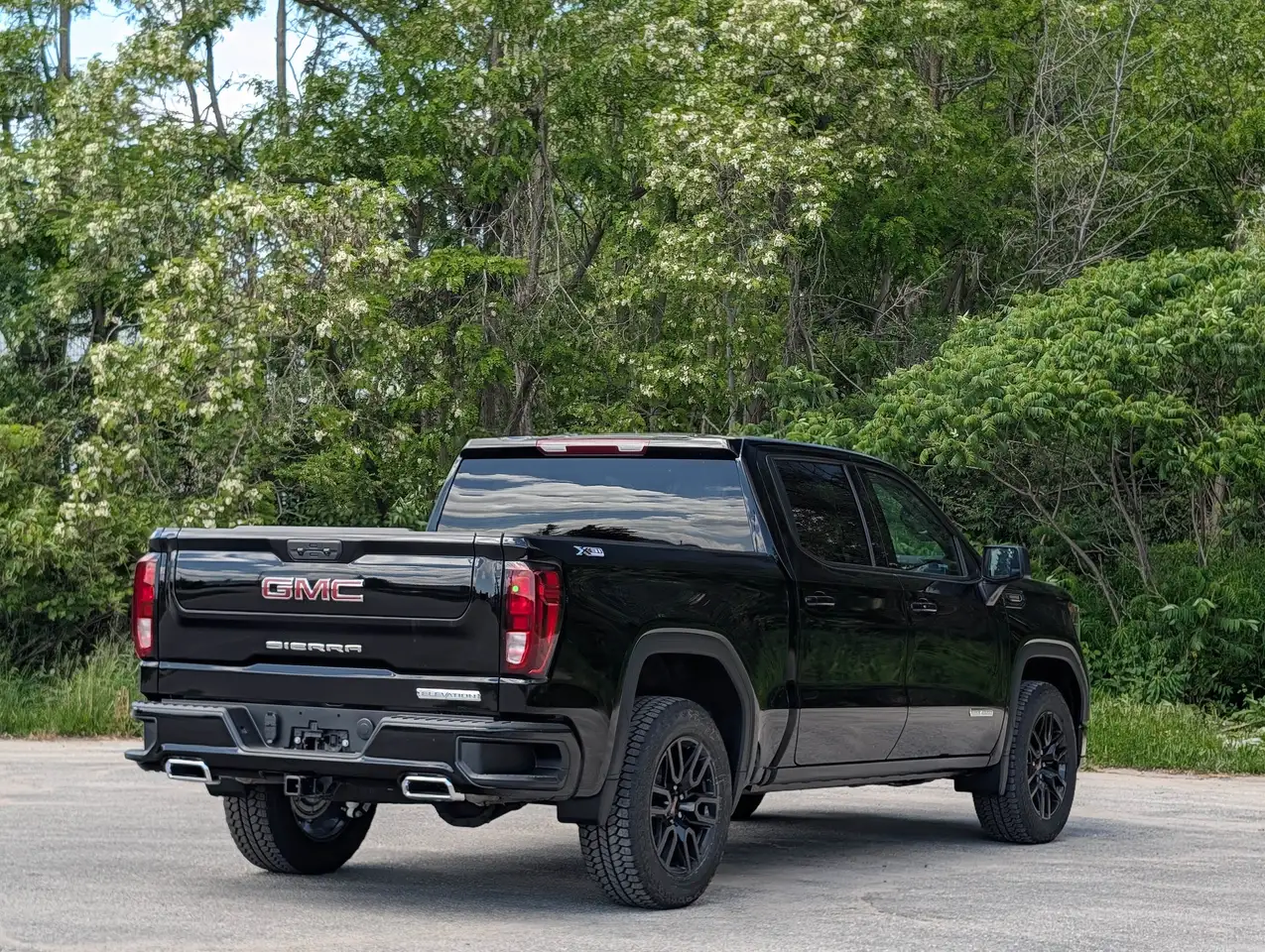 GMC Sierra 1500 снимка GMC Sierra 1500