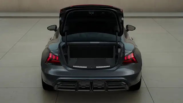 Audi E-Tron GT view 6