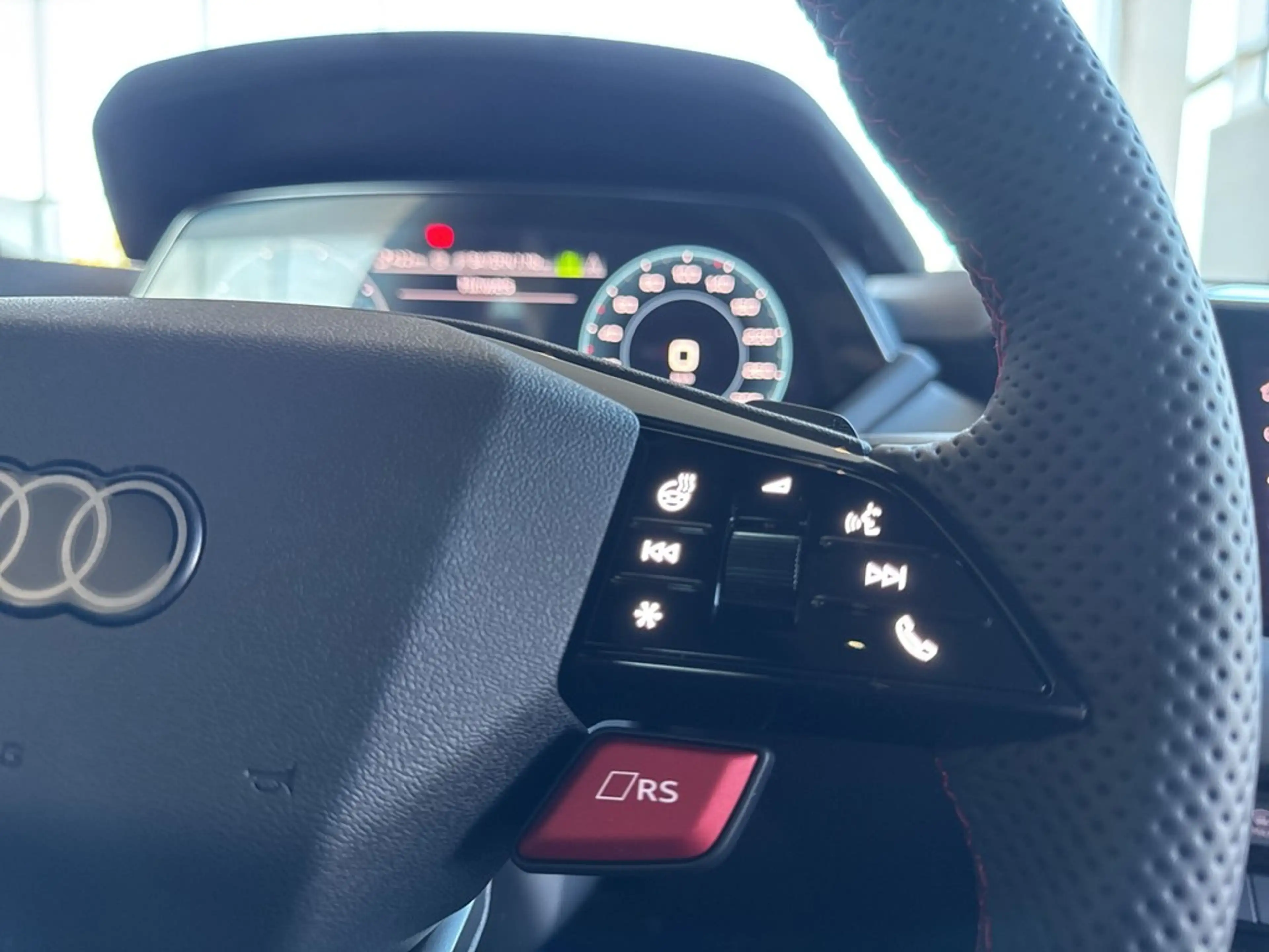 Audi RS e-tron GT 570 kW — photo 14