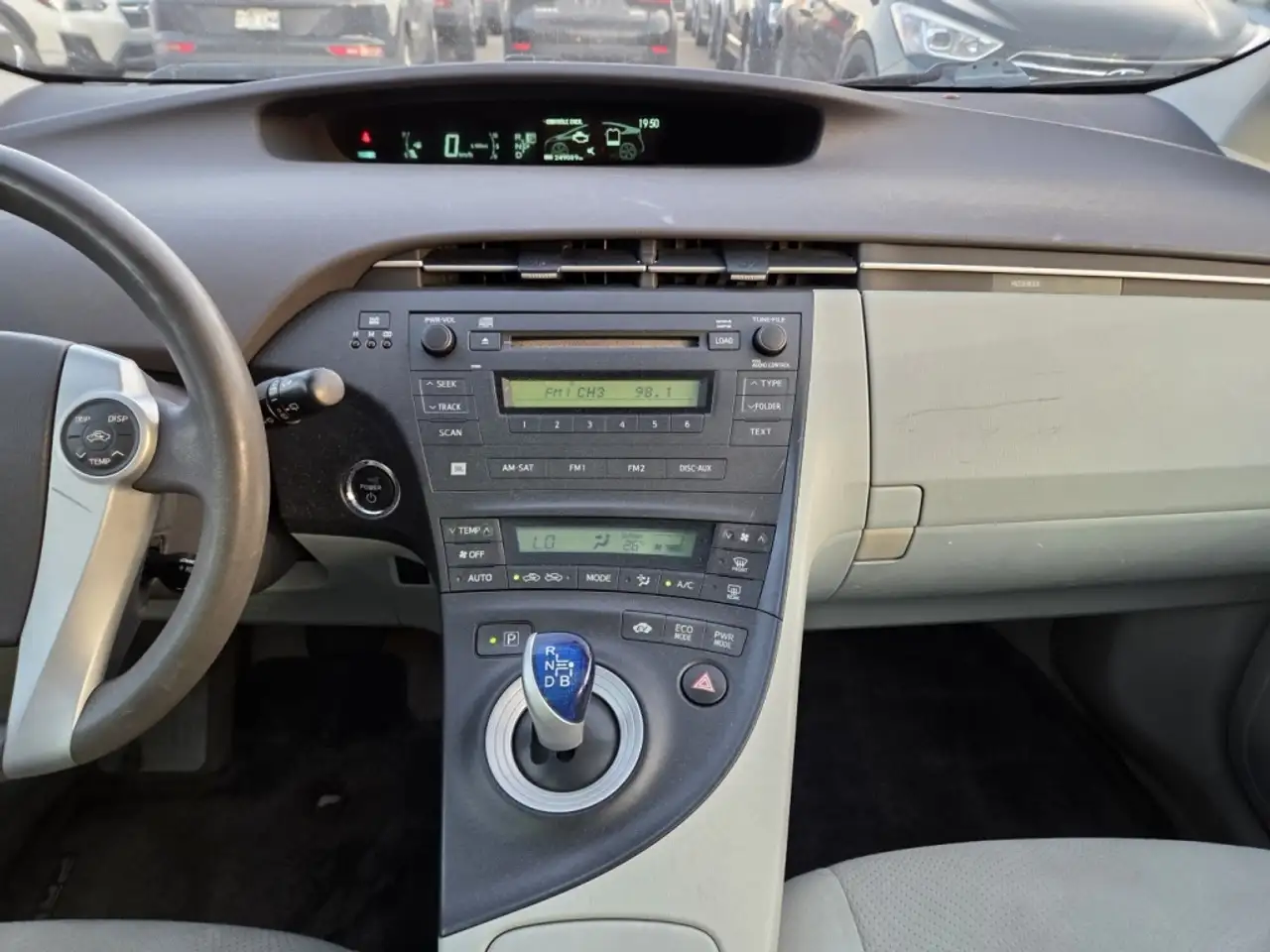 Toyota Prius снимка Toyota Prius