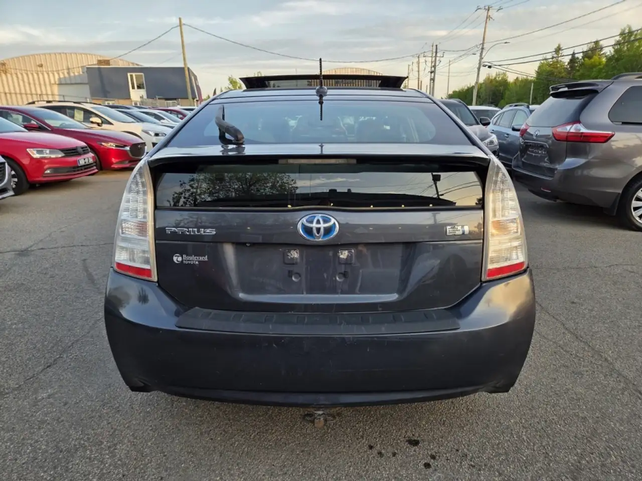 Toyota Prius снимка Toyota Prius